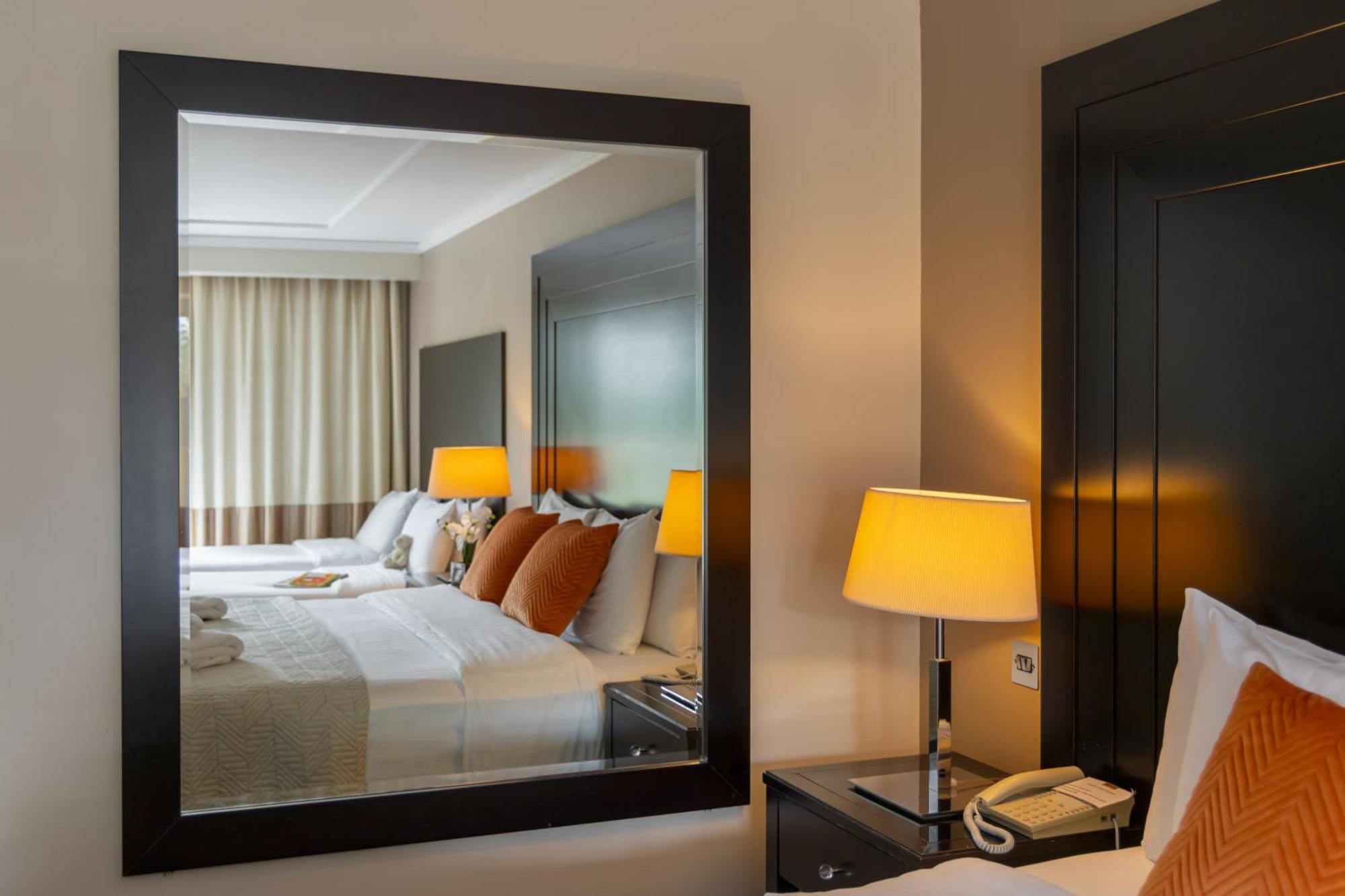 את'לון Shamrock Lodge Hotel מראה חיצוני תמונה